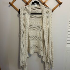 Shark bite boho cream knit vest